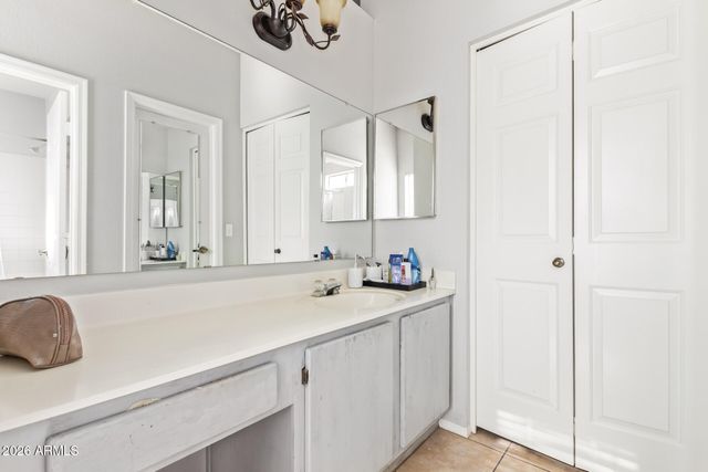 10096 N 63RD Avenue, Glendale, AZ 85302