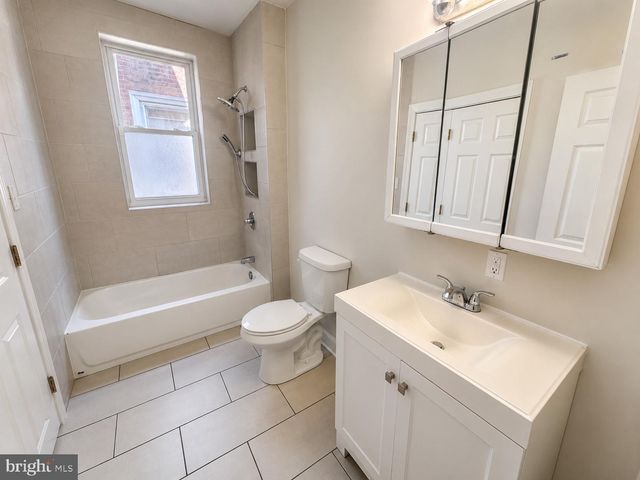 1319 W RUSCOMB ST, Philadelphia, PA 19141