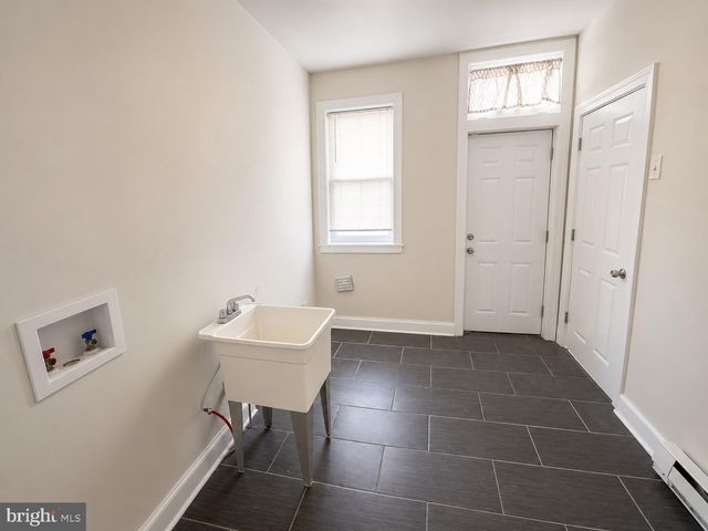 1319 W RUSCOMB ST, Philadelphia, PA 19141