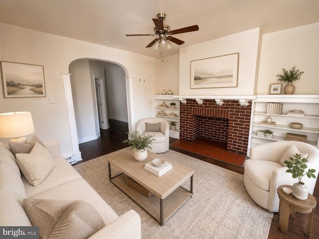 1319 W RUSCOMB ST, Philadelphia, PA 19141