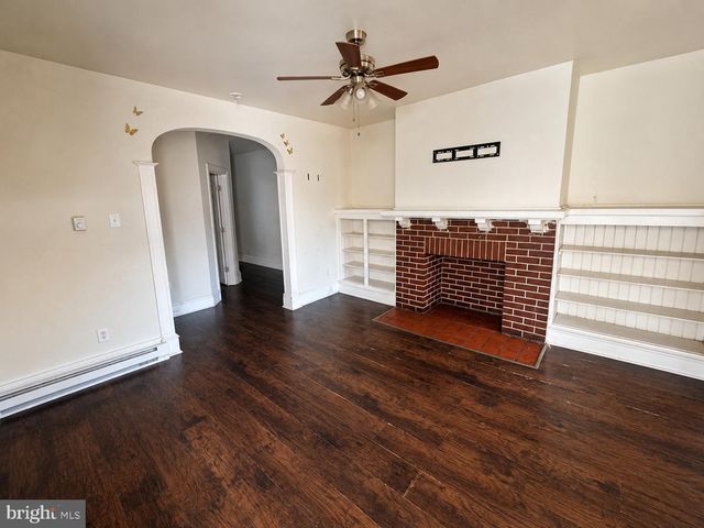 1319 W RUSCOMB ST, Philadelphia, PA 19141