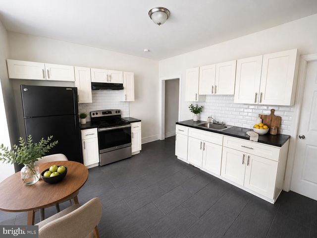 1319 W RUSCOMB ST, Philadelphia, PA 19141