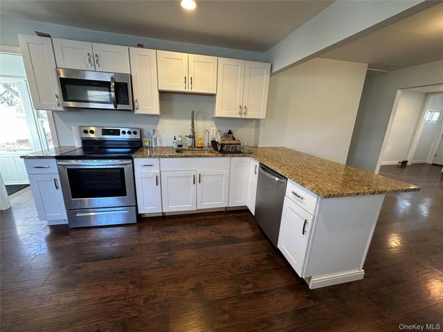 185 McKinley Drive, Mastic Beach, NY 11951