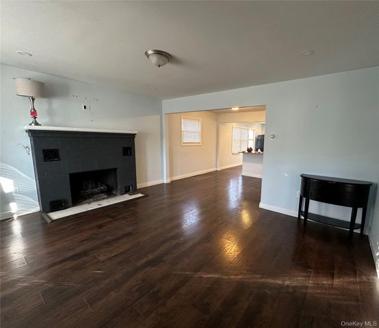 185 McKinley Drive, Mastic Beach, NY 11951