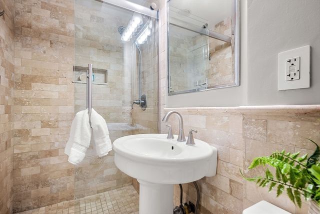 66 Chandler Street 2, Boston, MA 02116