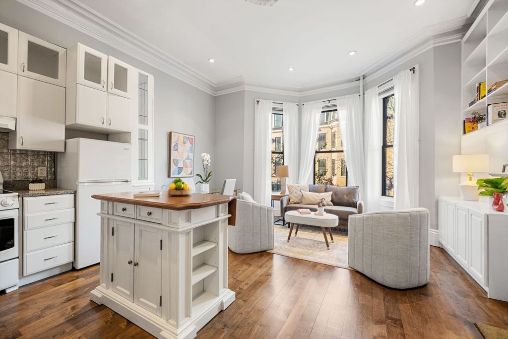 66 Chandler Street 2, Boston, MA 02116