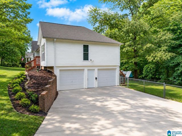 168 S HILLCREST ROAD, Odenville, AL 35120