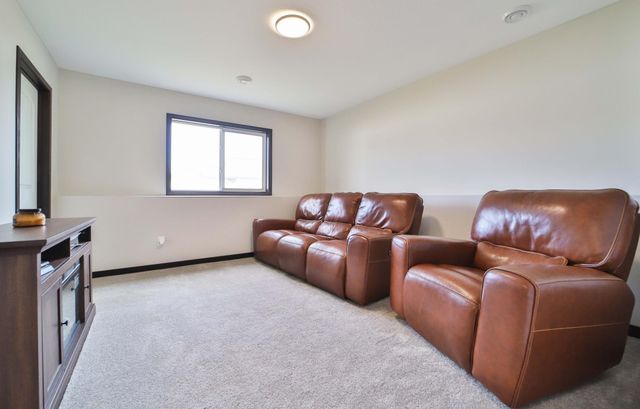809 Holton Ave, Brainerd, MN 56401