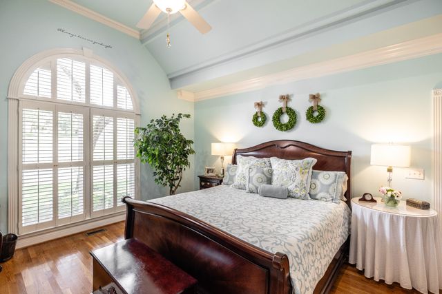 100 Masters Way, Hendersonville, TN 37075
