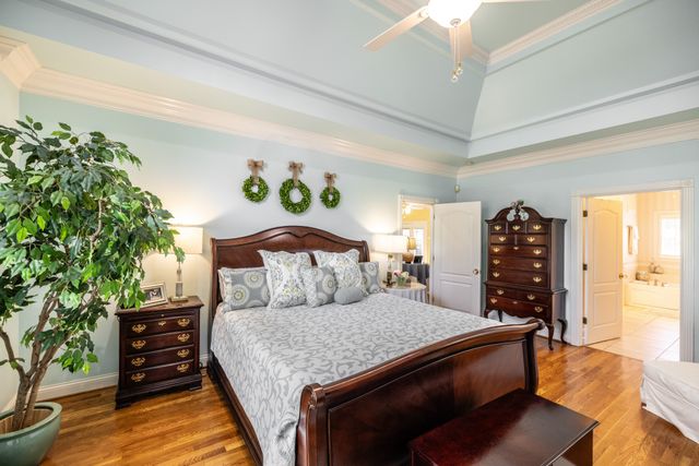 100 Masters Way, Hendersonville, TN 37075