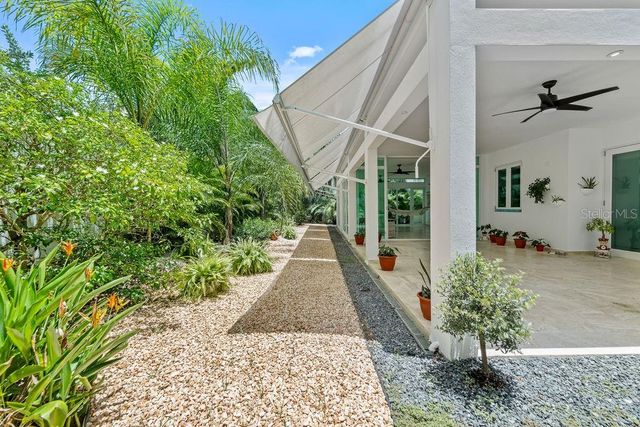 H2 MAR DE BERING 638, Dorado, PR 00646