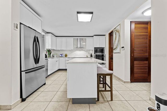 H2 MAR DE BERING 638, Dorado, PR 00646