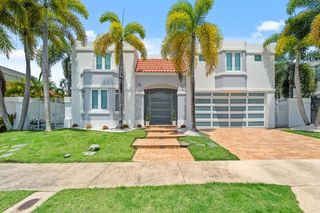 H2 MAR DE BERING 638, Dorado, PR 00646