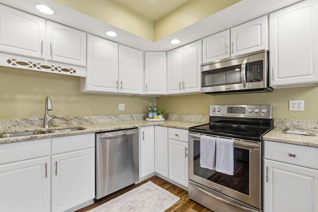 107 Glen Drive, Worthington, OH 43085