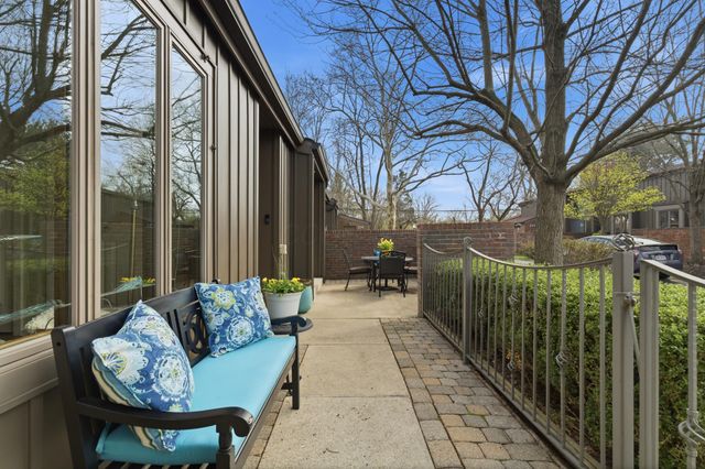 107 Glen Drive, Worthington, OH 43085