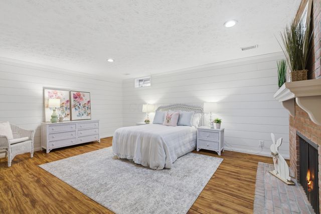 107 Glen Drive, Worthington, OH 43085