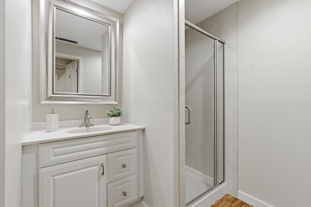 107 Glen Drive, Worthington, OH 43085