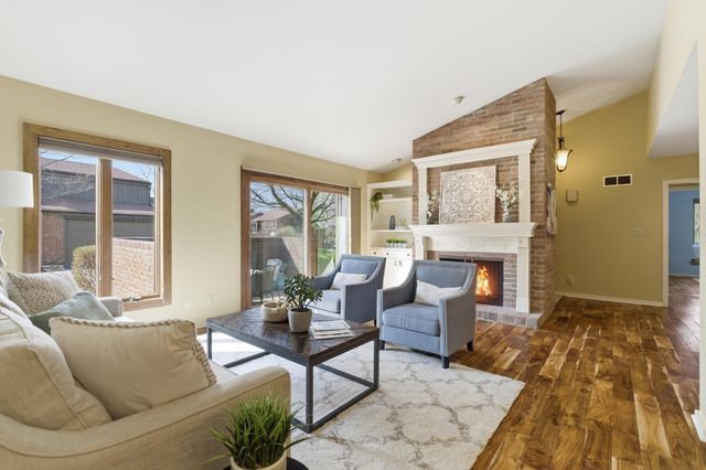 107 Glen Drive, Worthington, OH 43085