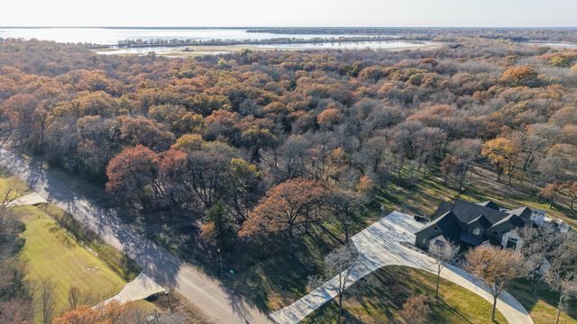 122 Oakmont Drive, Mabank, TX 75147