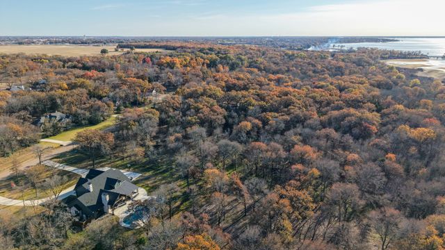 122 Oakmont Drive, Mabank, TX 75147