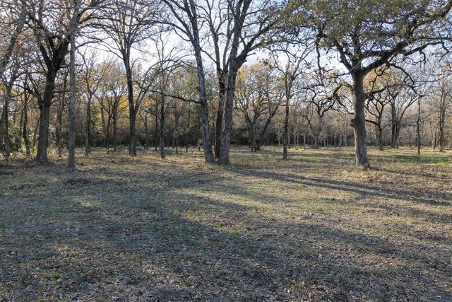 122 Oakmont Drive, Mabank, TX 75147