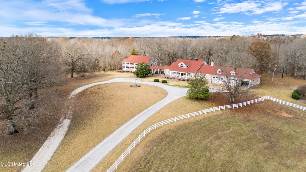 532 Quailwood Road, Holly Springs, MS 38635 — photo 3