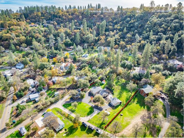 1812 Mary Ct, Placerville, CA 95667