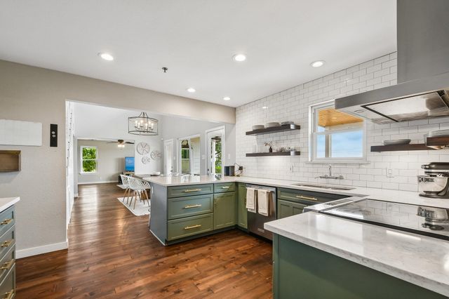 7105 Mountain Trail, Austin, TX 78732