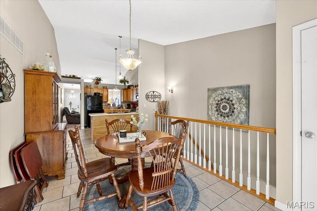 344 Jarvis Court B, Troy, IL 62294