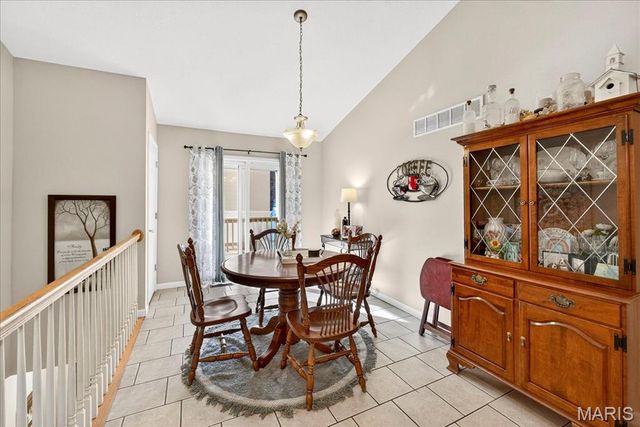 344 Jarvis Court B, Troy, IL 62294