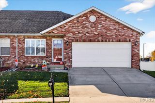 344 Jarvis Court B, Troy, IL 62294