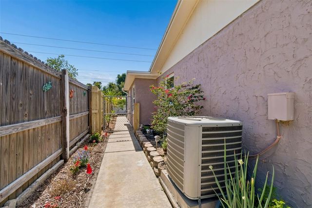 1853 DARTMOUTH DRIVE, Holiday, FL 34691