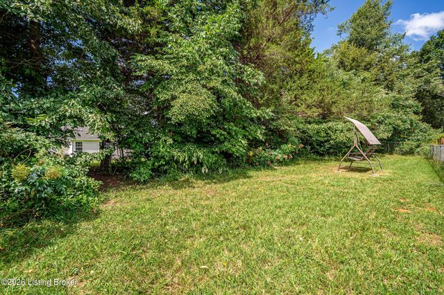 154 Wiltshire Ave, Vine Grove, KY 40175