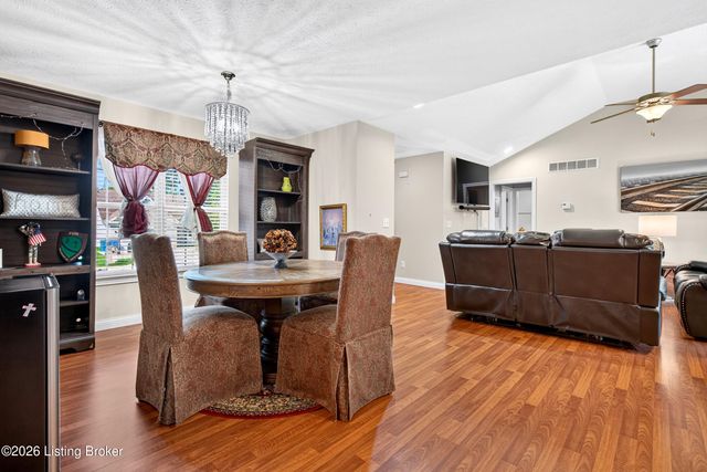 154 Wiltshire Ave, Vine Grove, KY 40175