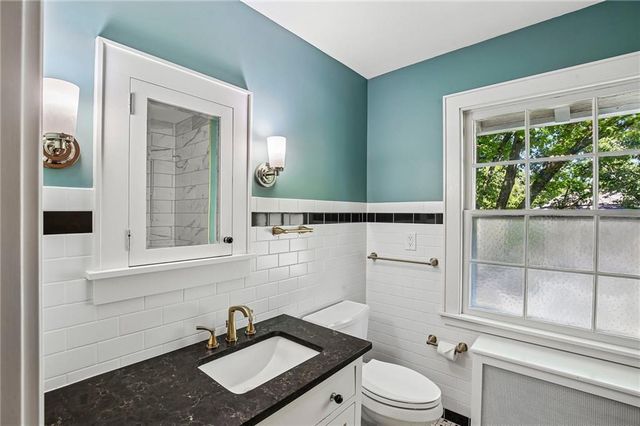 6450 Pennsylvania Avenue, Kansas City, MO 64113