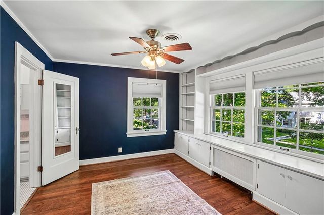 6450 Pennsylvania Avenue, Kansas City, MO 64113