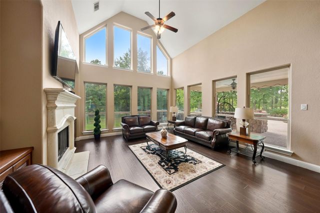 5 Copper Cove, Conroe, TX 77304