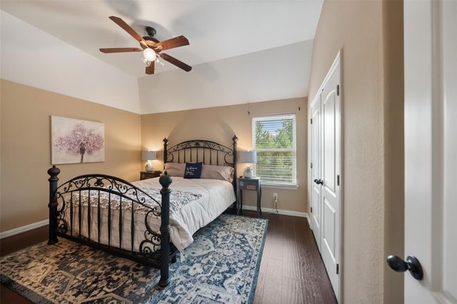 5 Copper Cove, Conroe, TX 77304