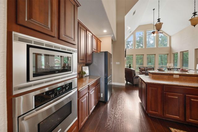 5 Copper Cove, Conroe, TX 77304
