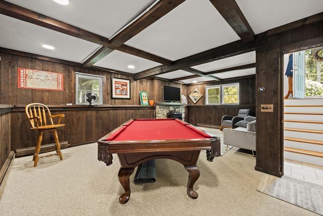 738 King Philip St, Raynham, MA 02767