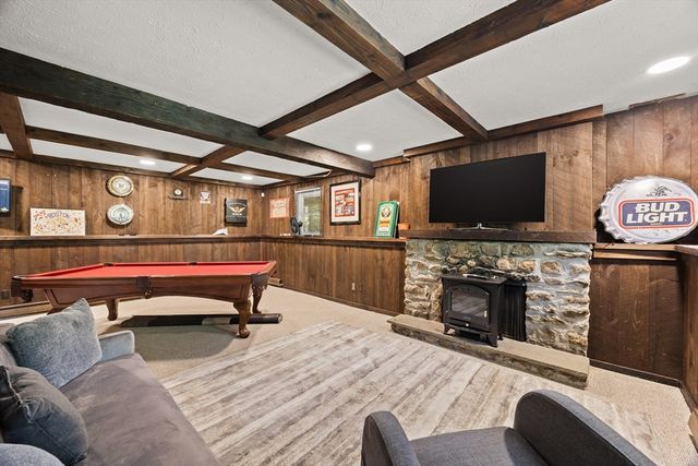738 King Philip St, Raynham, MA 02767