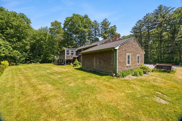 738 King Philip St, Raynham, MA 02767