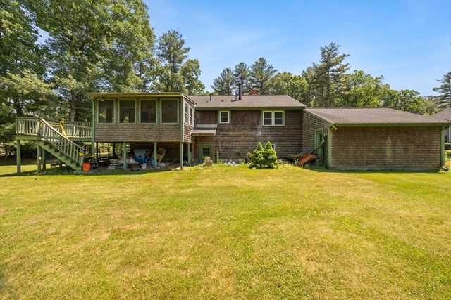 738 King Philip St, Raynham, MA 02767