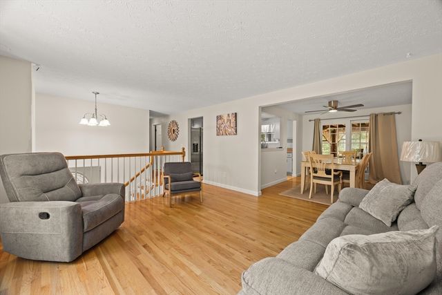 738 King Philip St, Raynham, MA 02767