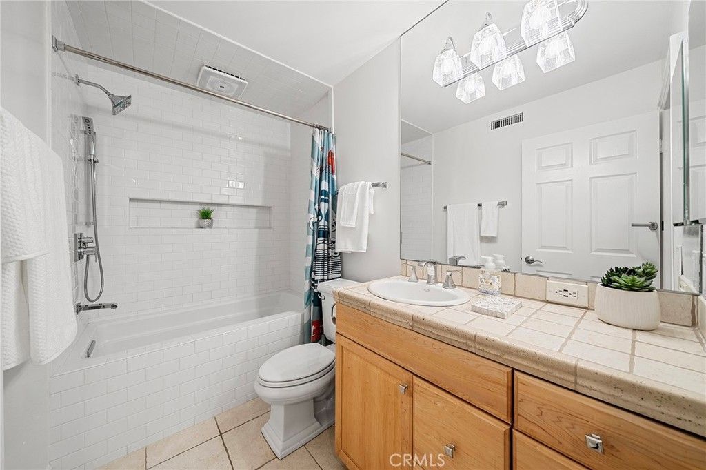 Image 18 of property listing at 4277 Las Virgenes, Calabasas, CA 91302