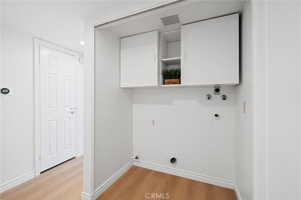 Image 19 of property listing at 4277 Las Virgenes, Calabasas, CA 91302
