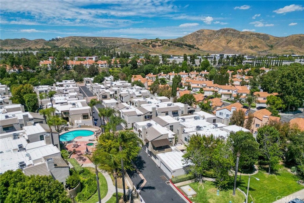 Image 28 of property listing at 4277 Las Virgenes, Calabasas, CA 91302