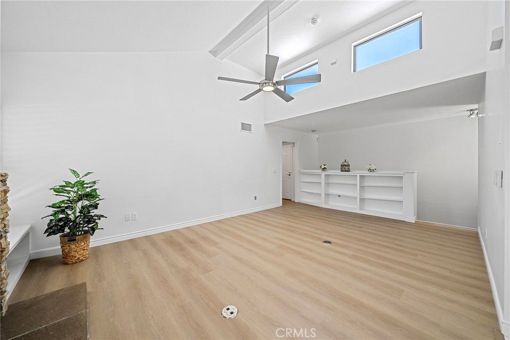 Image 7 of property listing at 4277 Las Virgenes, Calabasas, CA 91302
