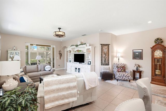 5313 FANTASY WAY, Leesburg, FL 34748