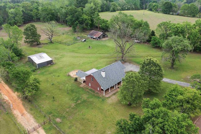 3166 County Road 232, Henderson, TX 75652